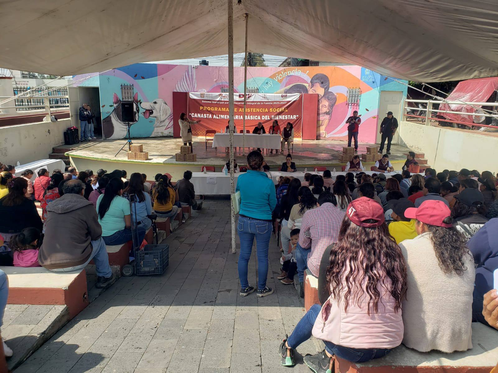Entrega de la Canasta Básica Alimentaria del Bienestar